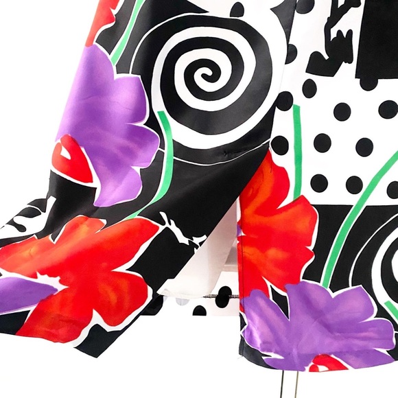 Vintage floral and geometric polyester skirt - Picture 4 of 4